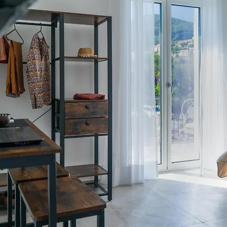 Delphi Soggiorni Romantic Suites With Private Terrace - Ischia Porto דירה איסקיה